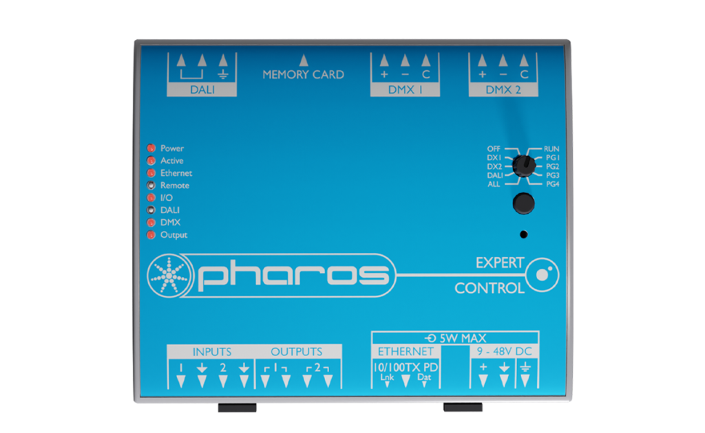 Expert Control 2 Universes - XPC2 - Pharos Controls - Soliled